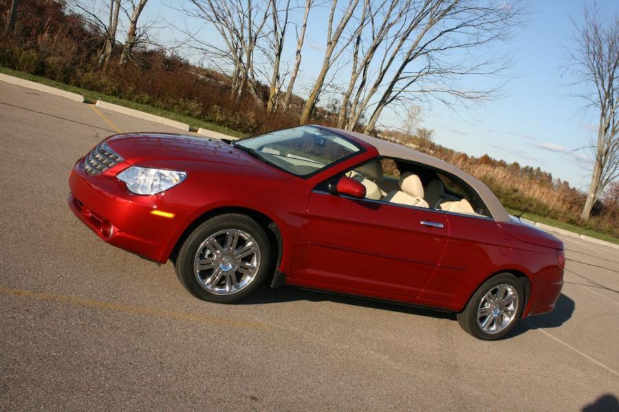  Chrysler Sebring Limited Convertible 2008 года  (фото 16 из 27)